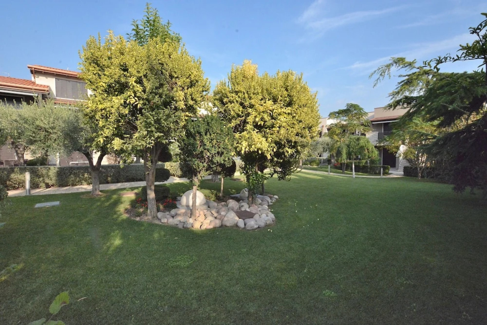 Apartment Berengario With Pool