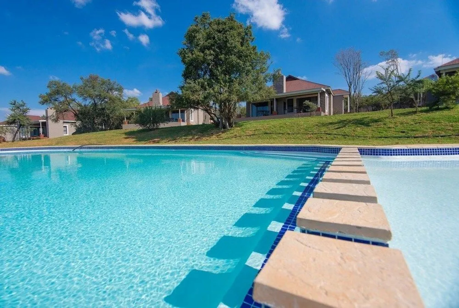 African Hills Safari Lodge & Spa