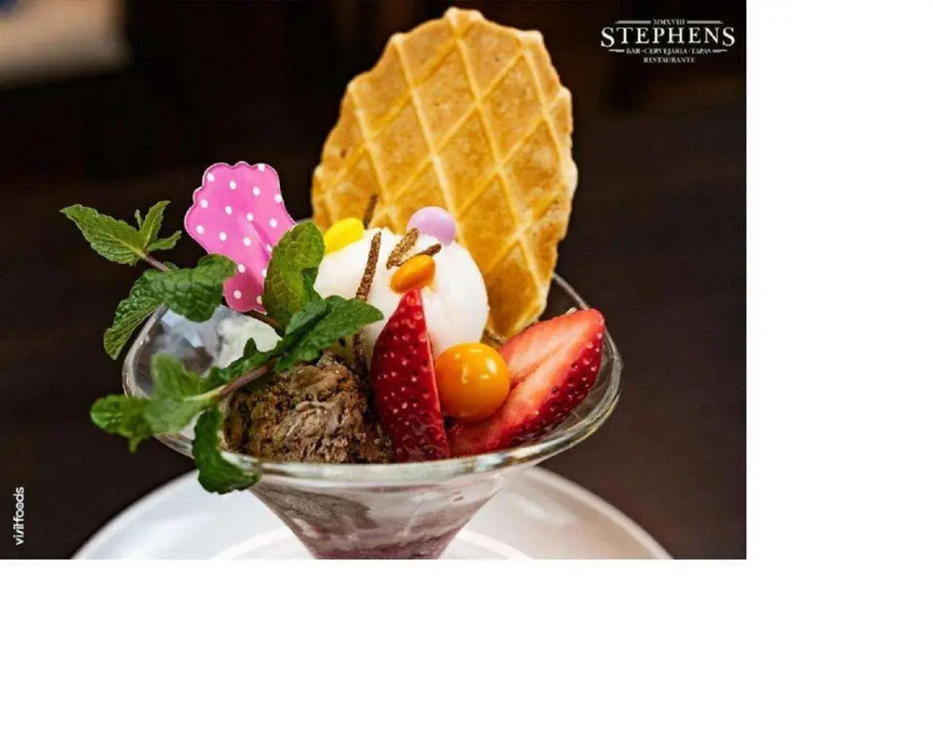 Hostel Wood Steel & Glass