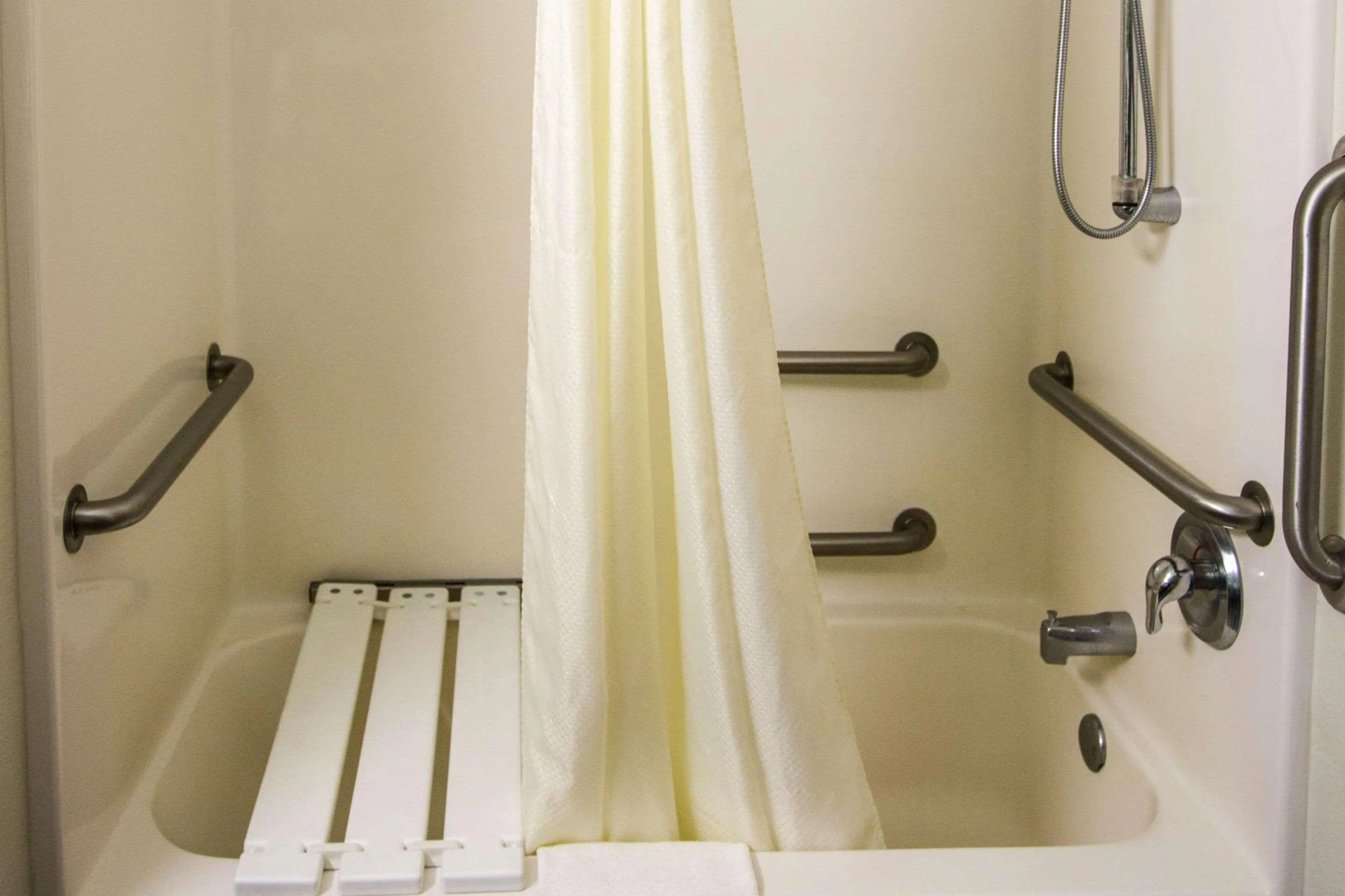 Sleep Inn & Suites Conference Center Eau Claire North