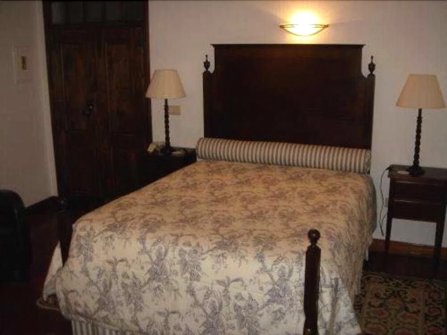 Casa Amarela TH & National Monument