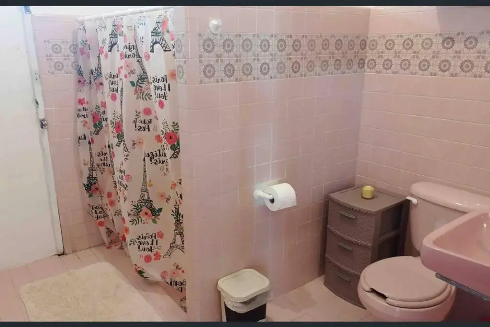 La Casa Amarilla Frente al Mar