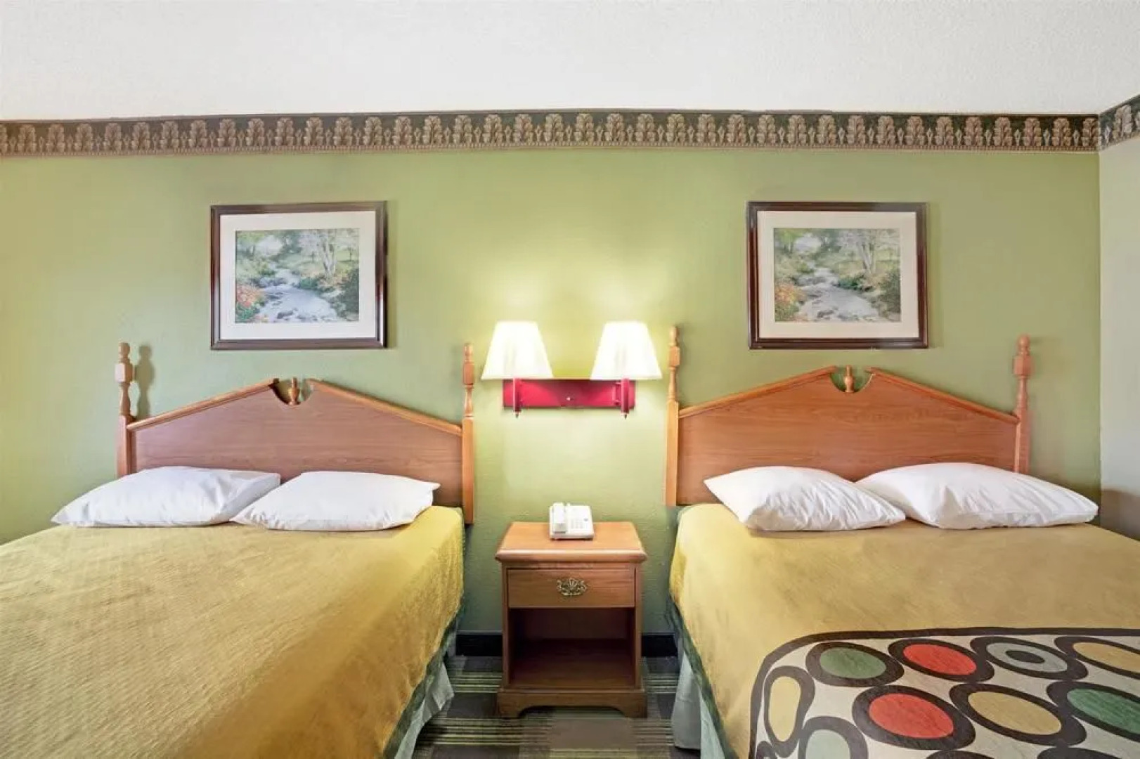 Red Carpet Inn & Suites