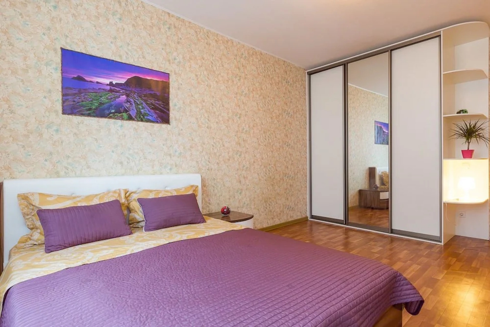 Апартаменты «Добрые Сутки», ул. Генерала Варенникова, 2