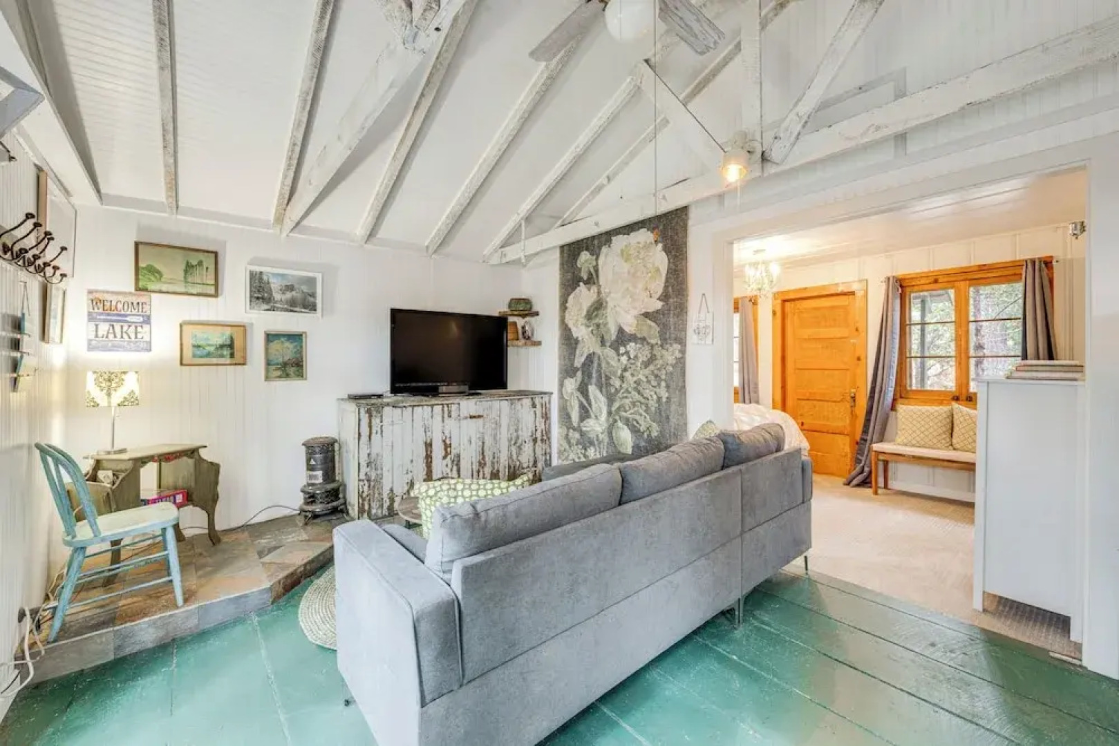 Serene Bass Lake Cabin Near Shopping & Dining!