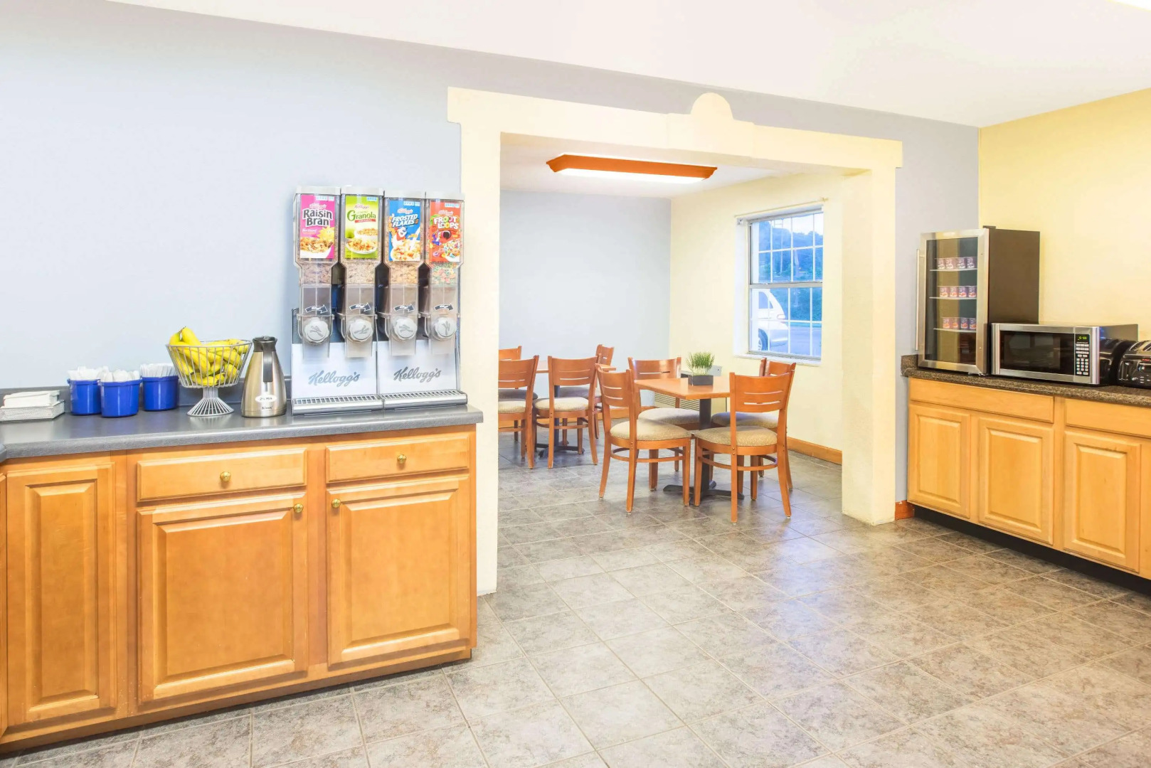 Days Inn by Wyndham Roanoke/Hollins Near I-81