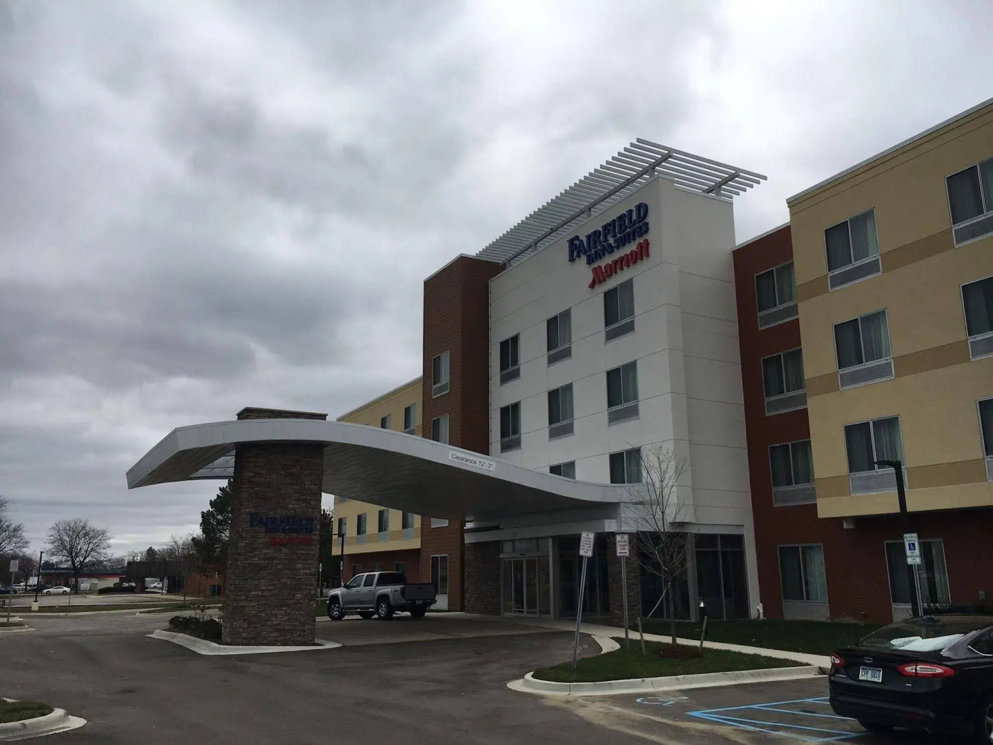 Fairfield Inn & Suites by Marriott Detroit Troy
