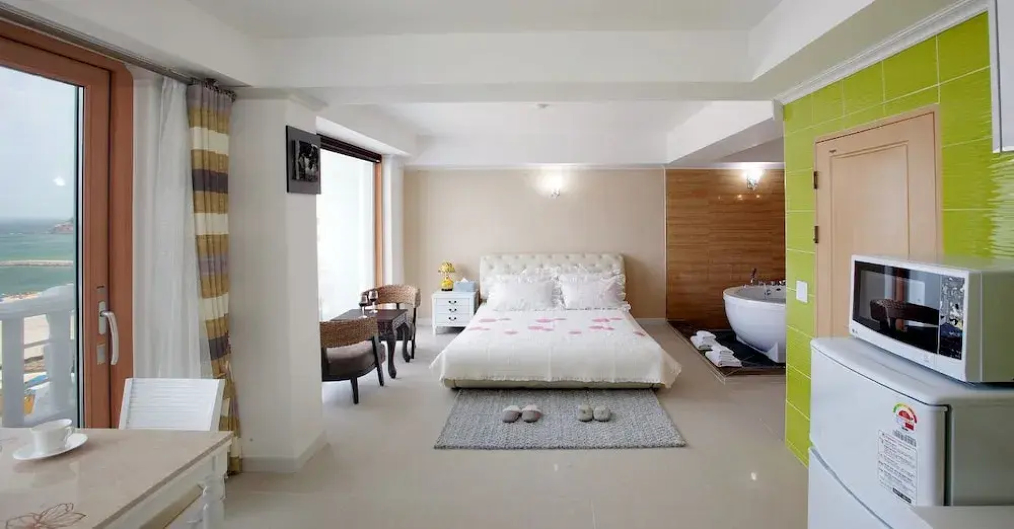 Yangyang Maldives Pension