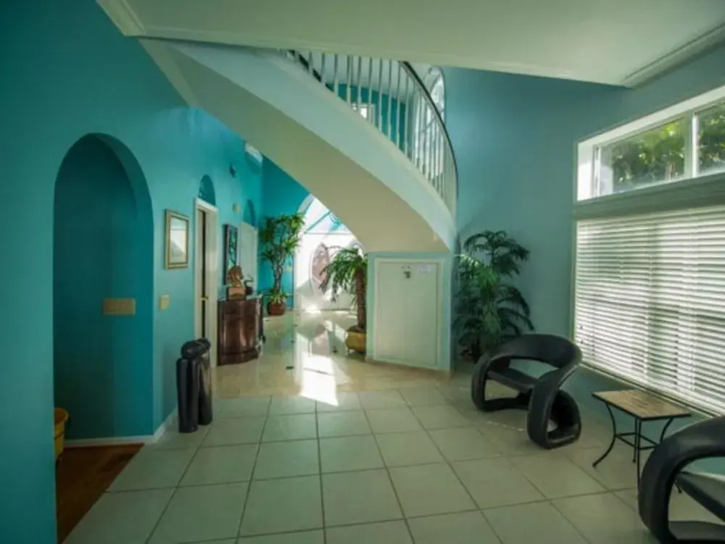 Luxury Beachfront Oasis With Private Pool - Btr 53777