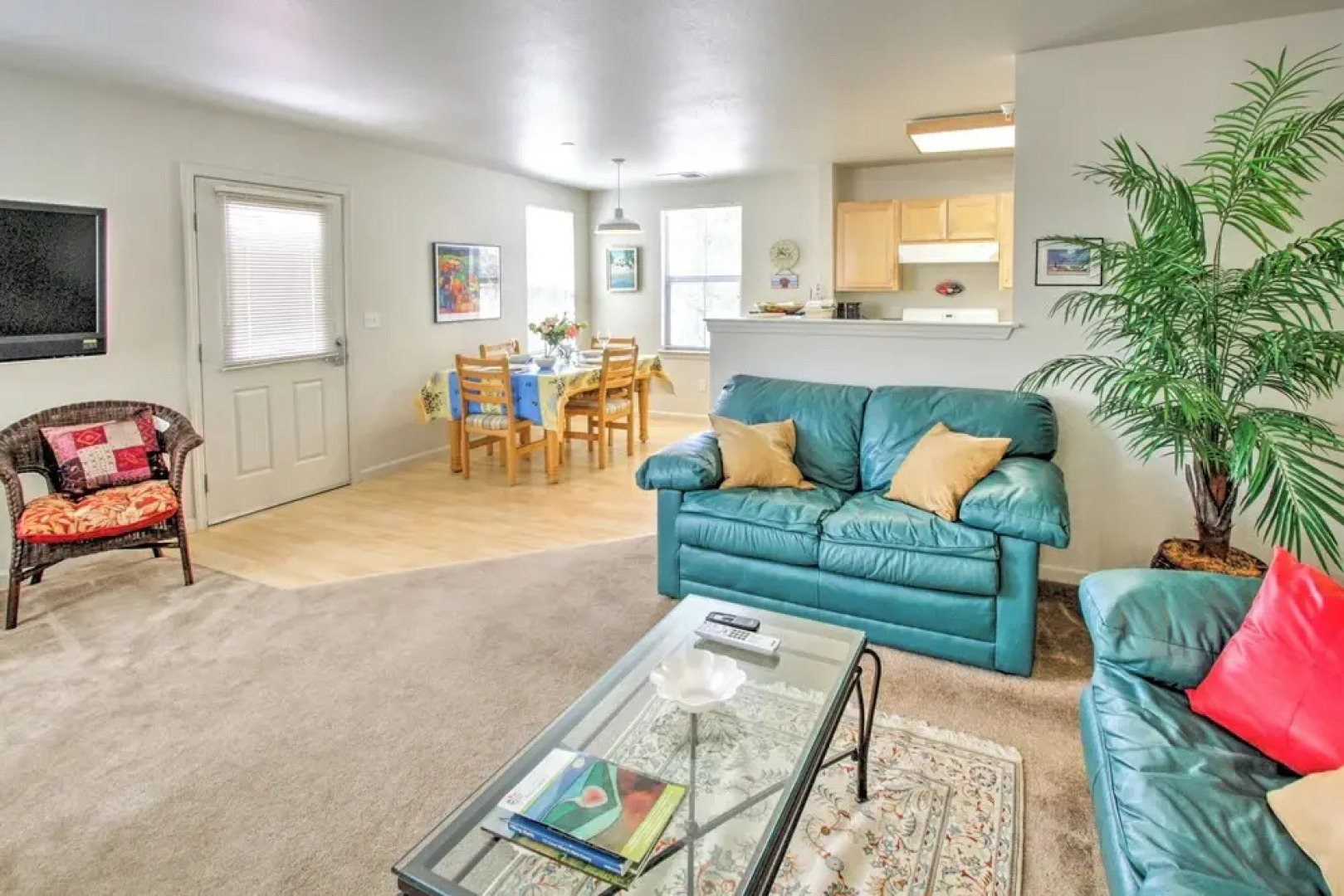 Serene Bungalow-style Home in Point Reyes Station!