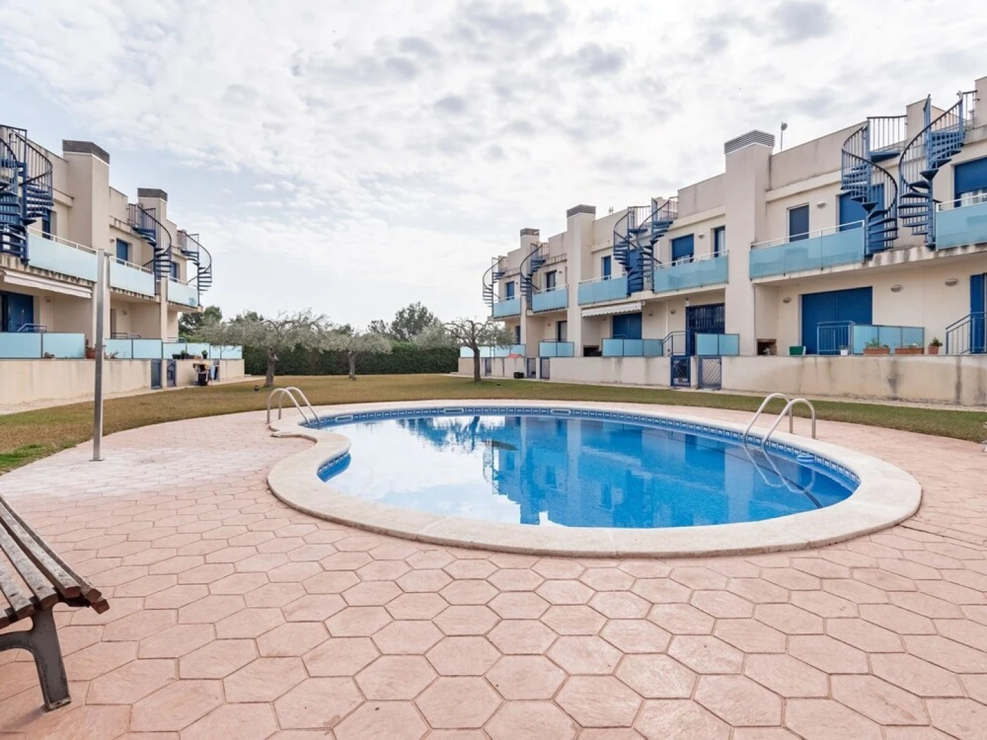 Comfortable Holiday Home in L'ampolla With Swimming Pool