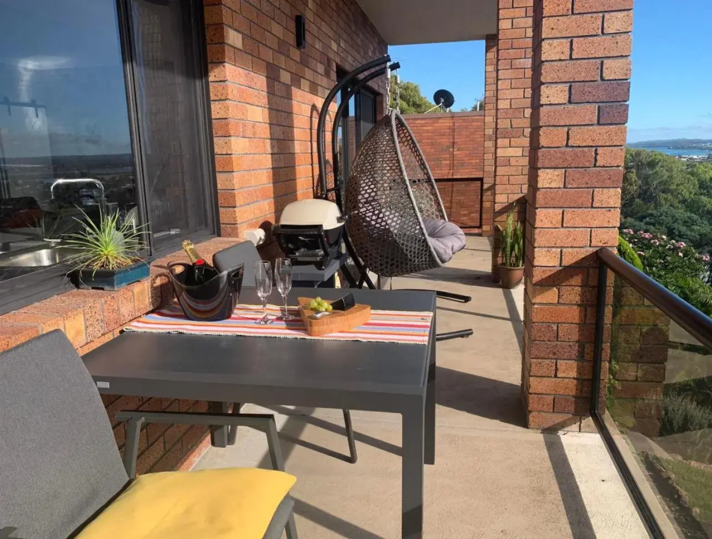 Panoramata @ Caves Beach