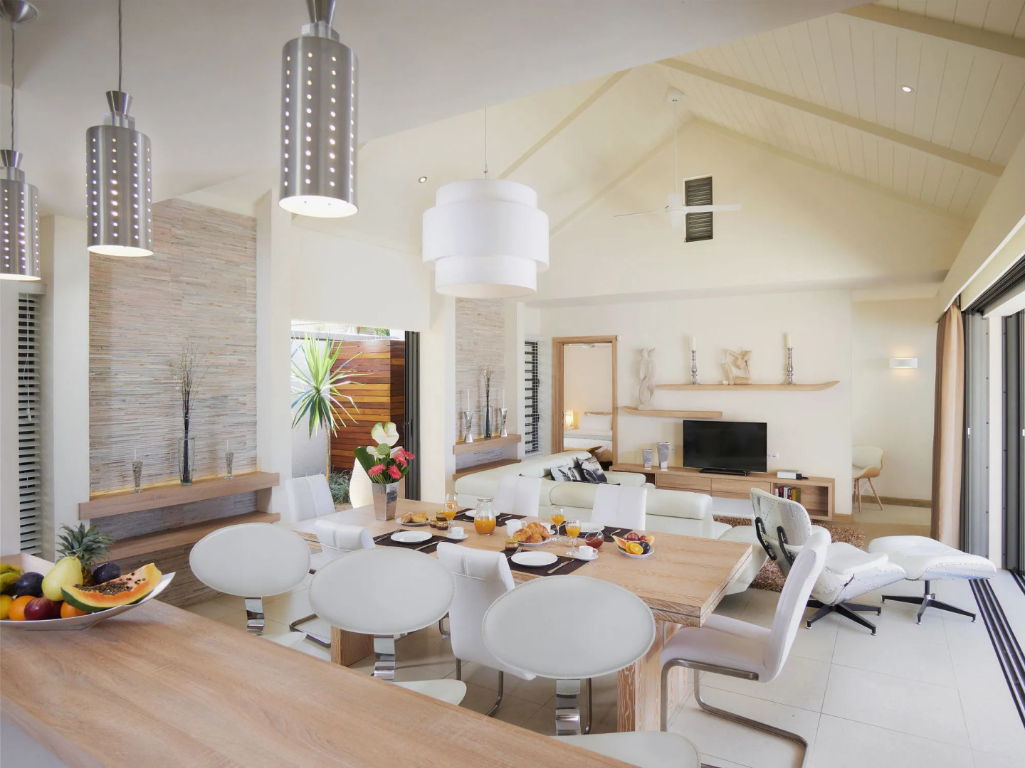 Clos du Littoral by Fine and Country