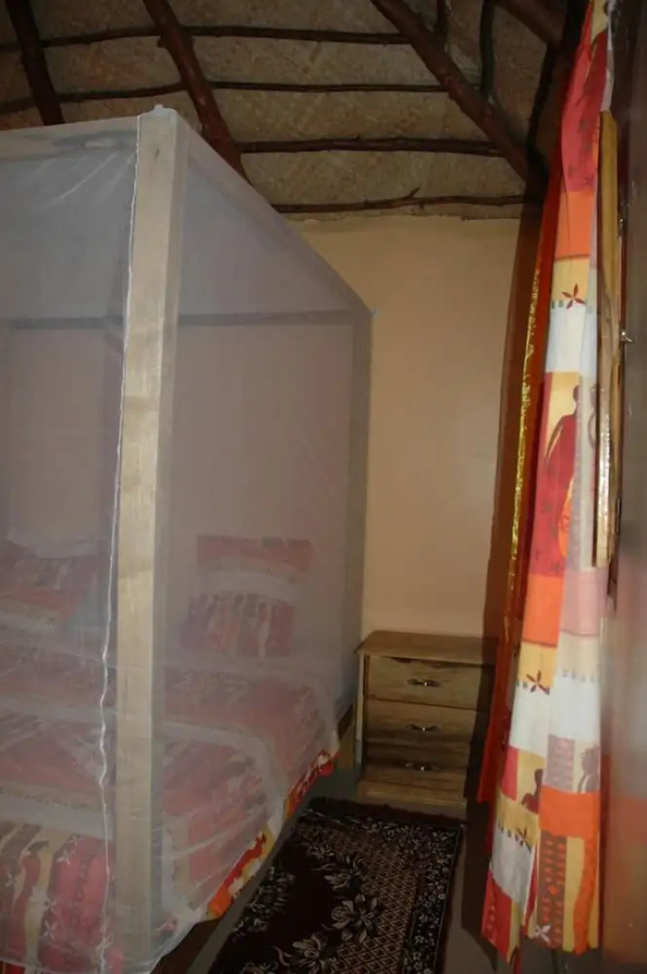 Le Calao du Lac Rose