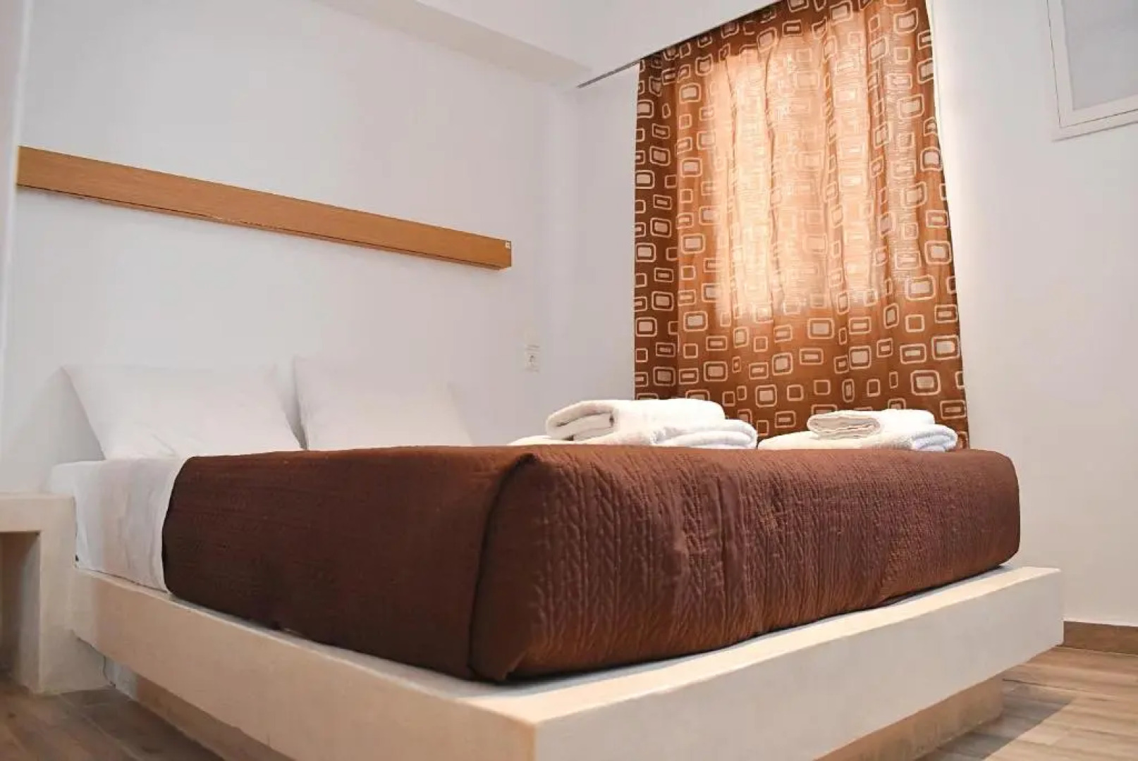 Tzamaros Studios Kythnos