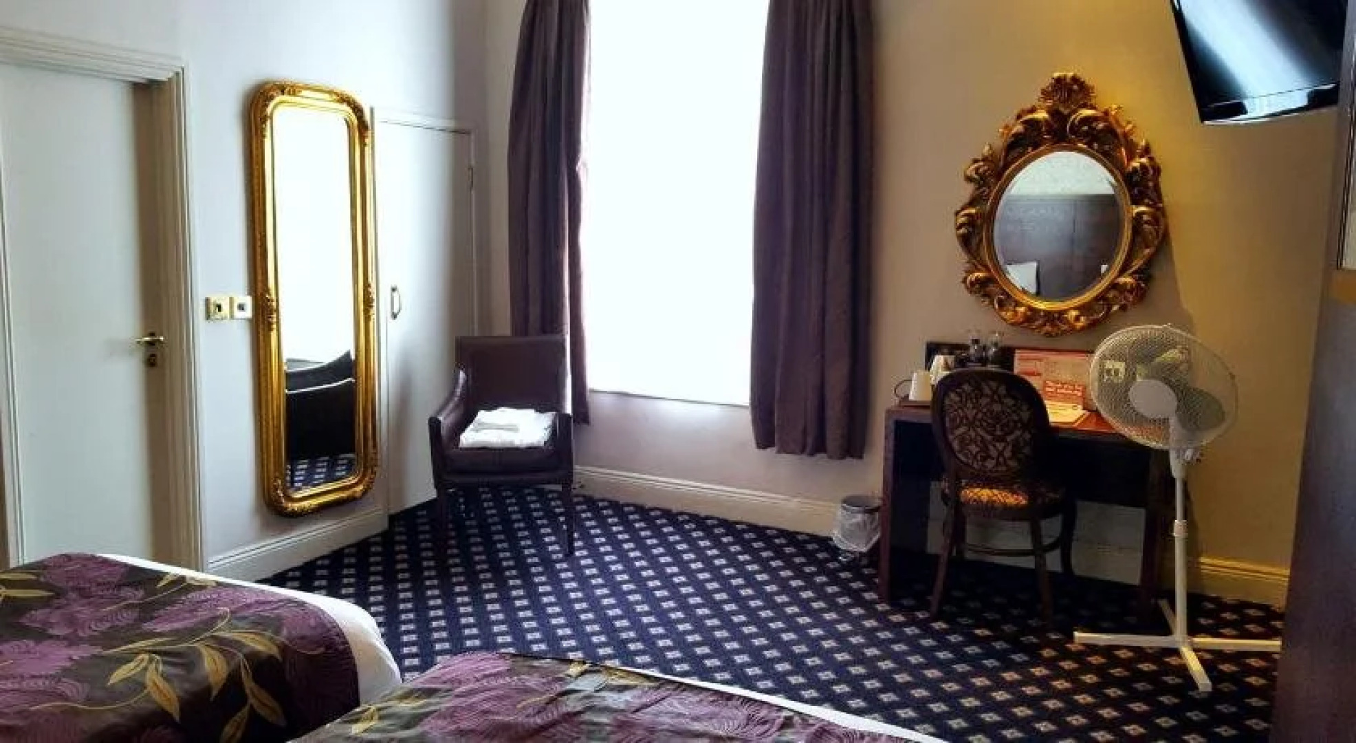 The Foley Arms Hotel Wetherspoon