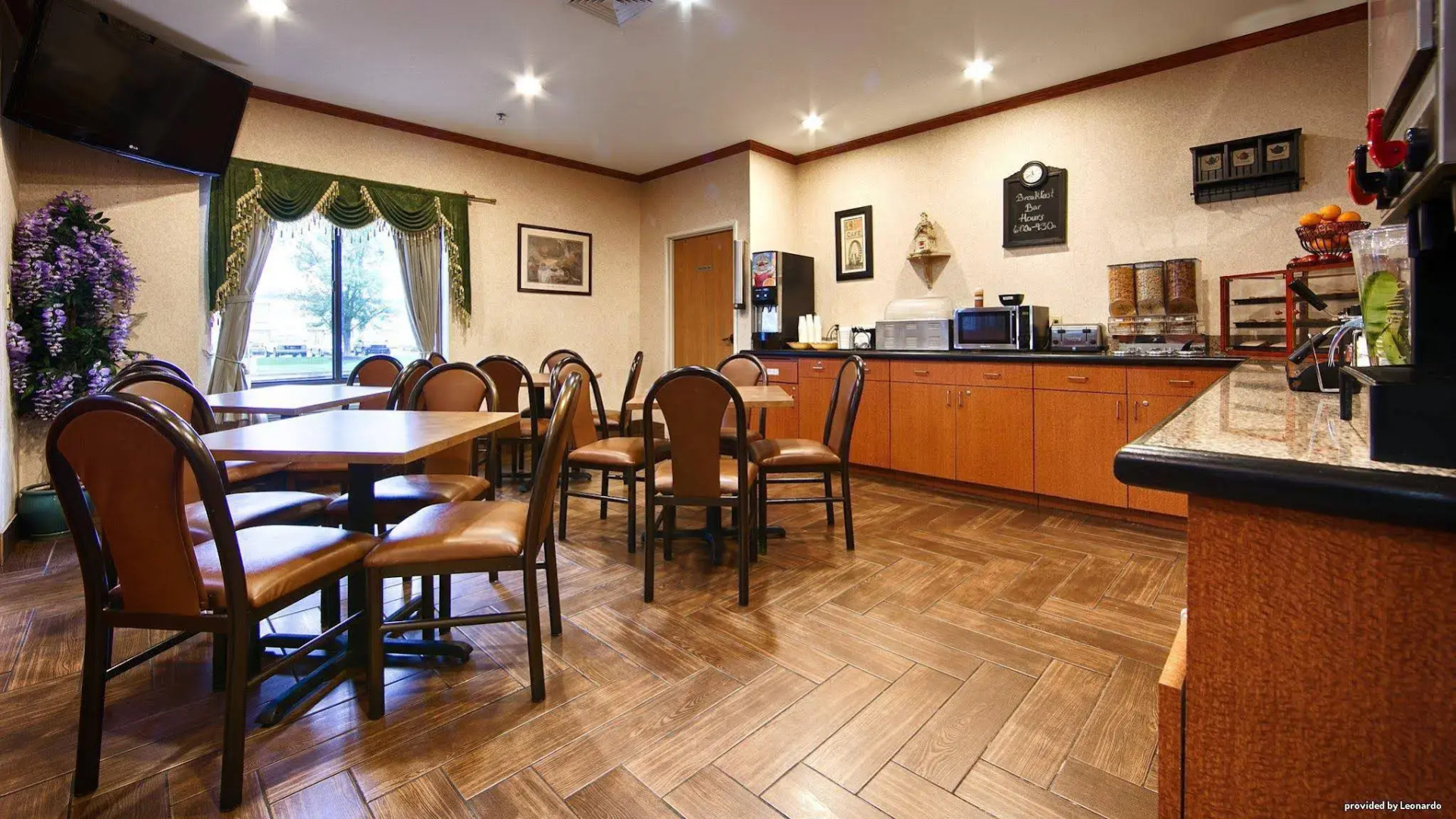 Best Western Inn & Suites Merrillville