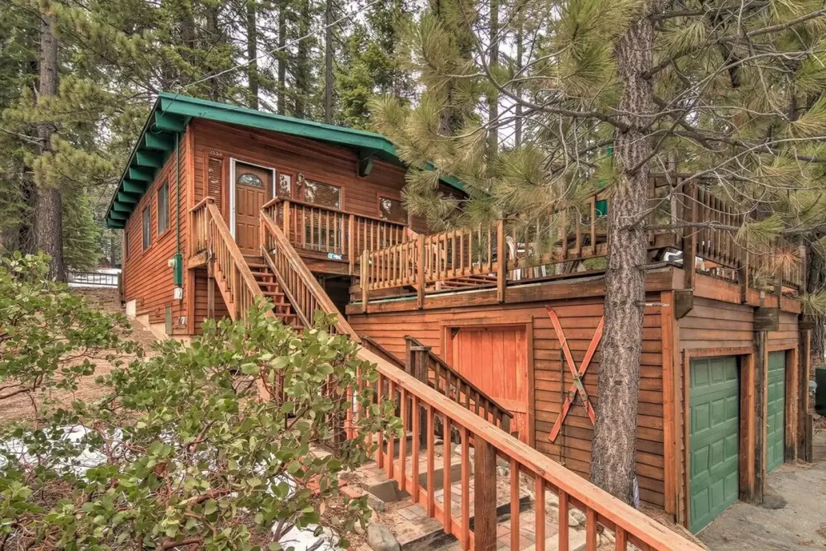 Shady Pines Pet-friendly Hot Tub