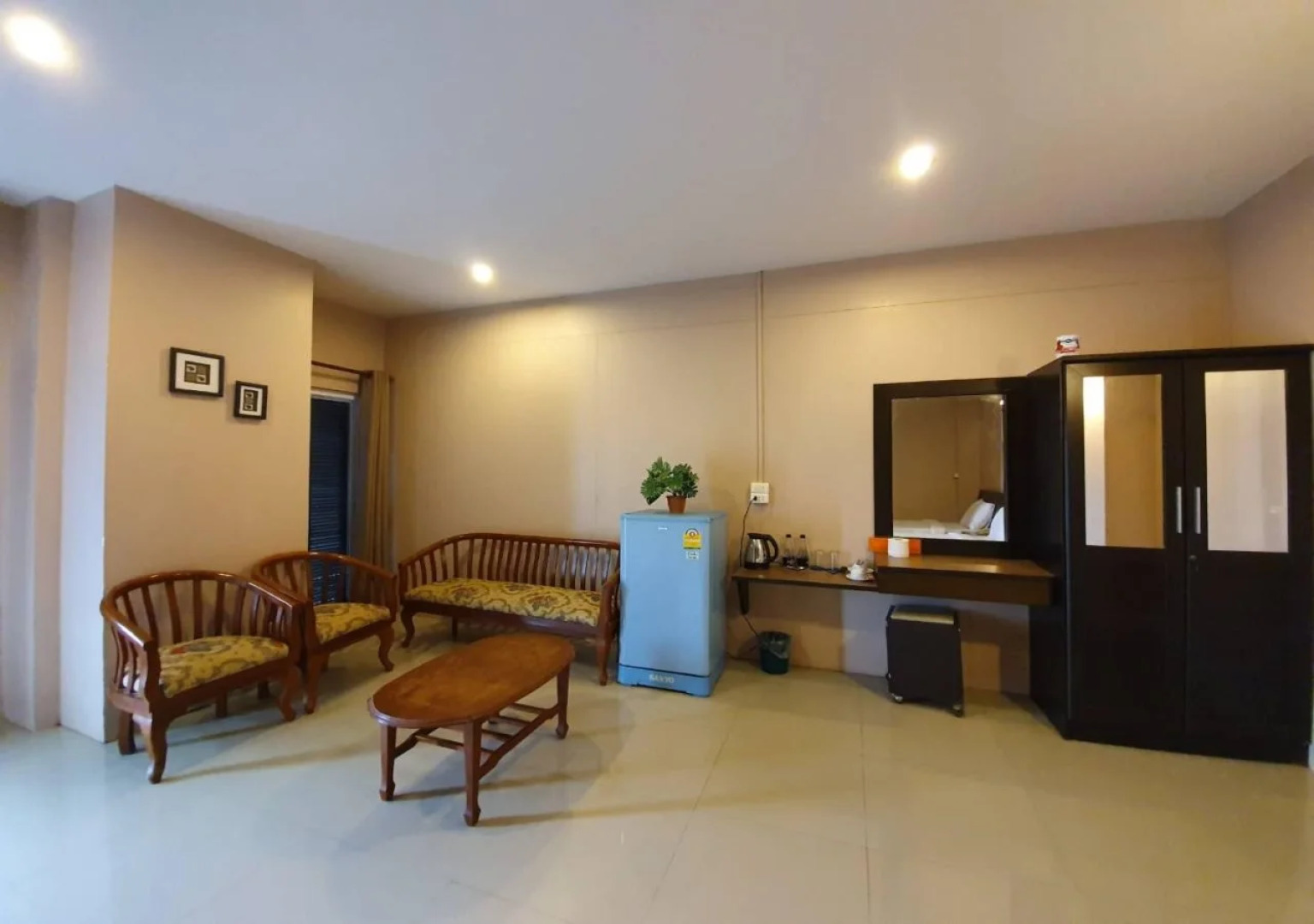 Highway Hotel Khon Kaen