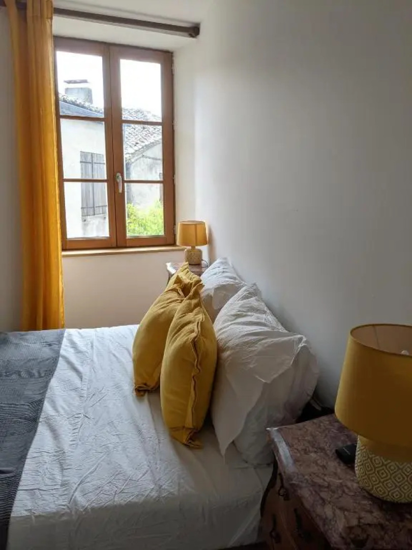 Gite Rue des Fleurs Puycelsi