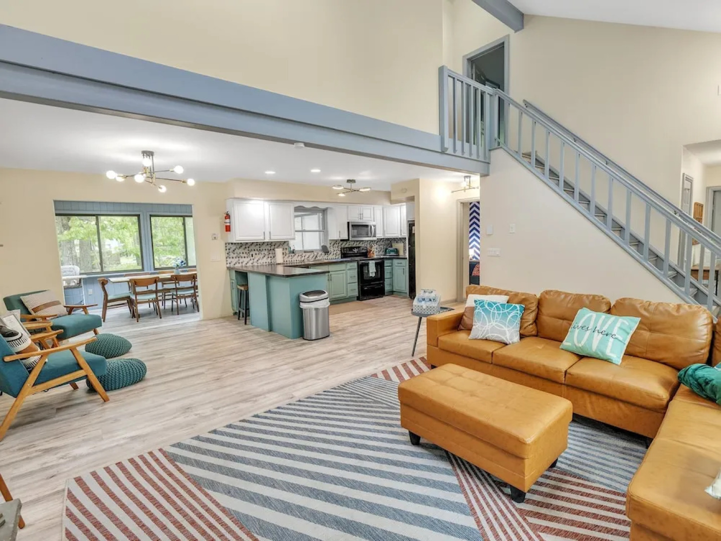 Pocono Escape - Cozy 5br - Sauna-billiard 5 Bedroom Home by RedAwning