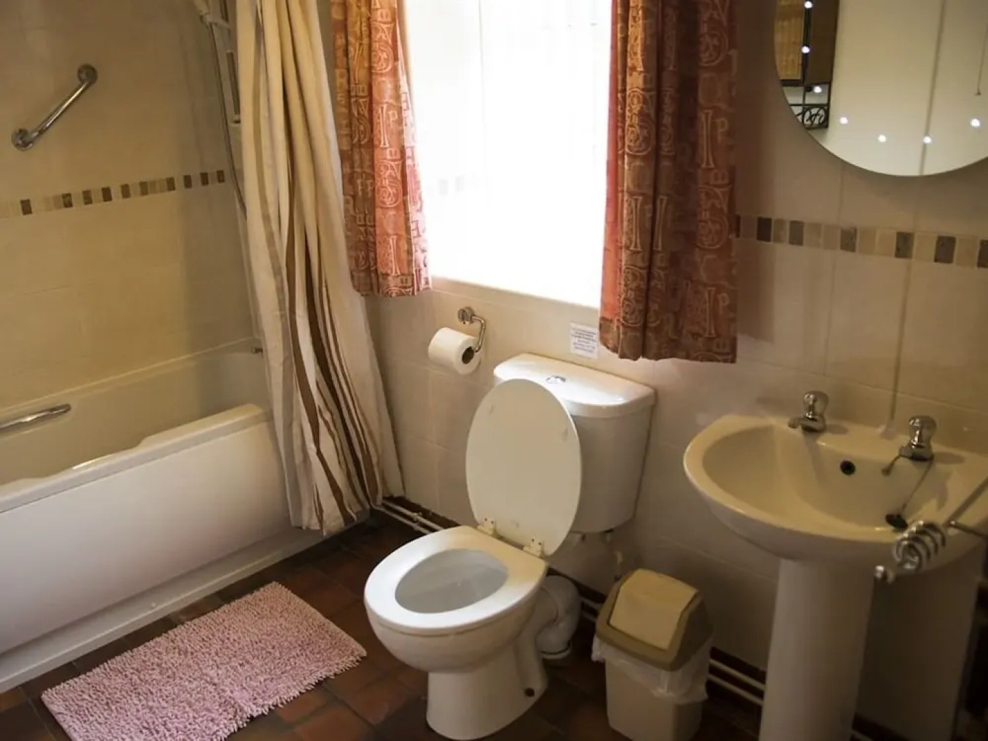 The Chestnuts Holiday Cottages