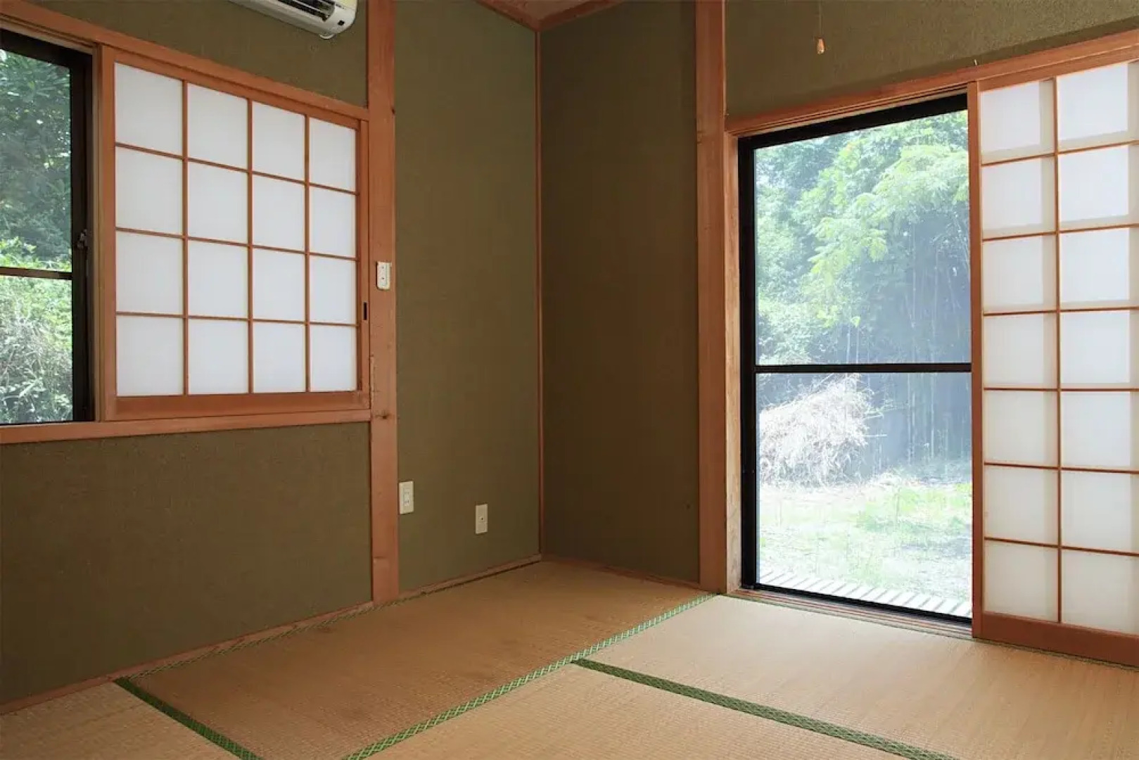 Sasayakana Ouchi Sakida Kushima