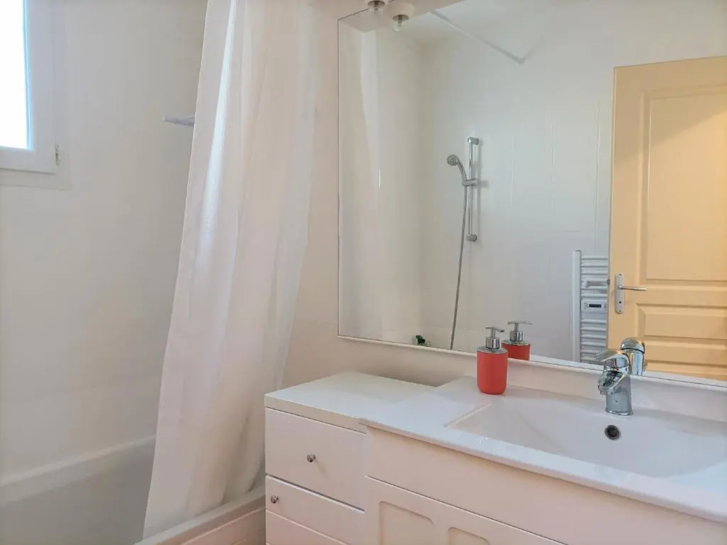 Superbe T3 pour 6 personnes, terrasse et parking, 600 m plage 6CPBATB