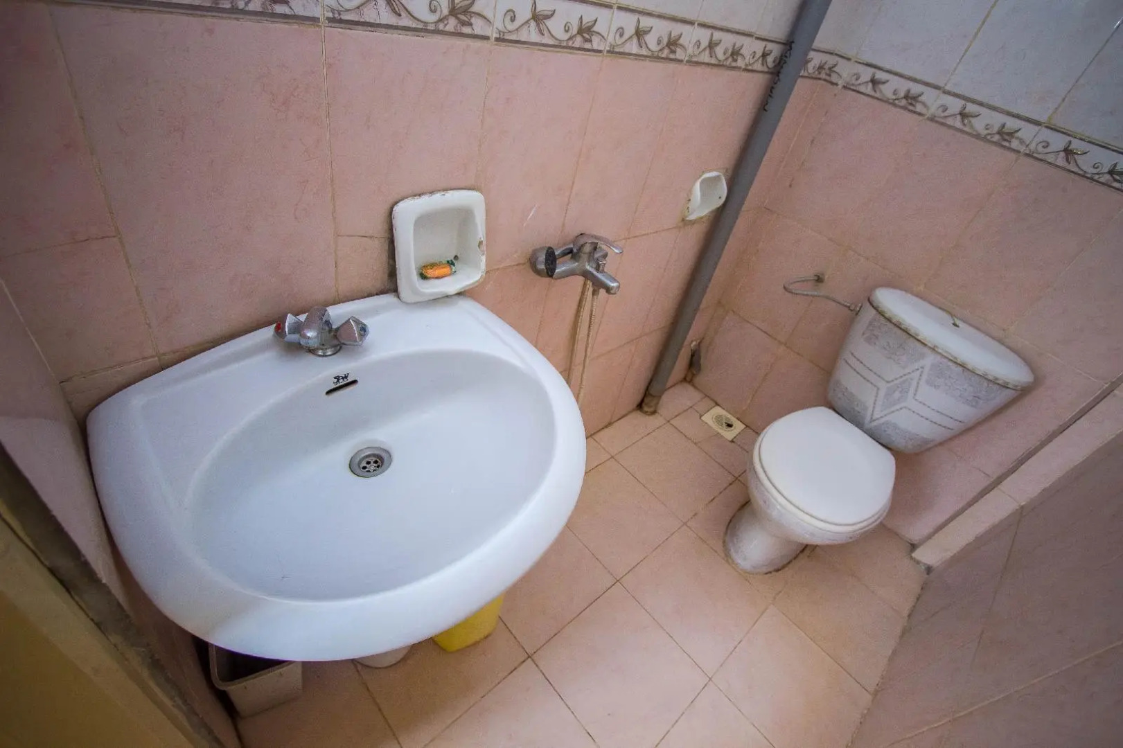 Mwana Highway Hotel Iganga