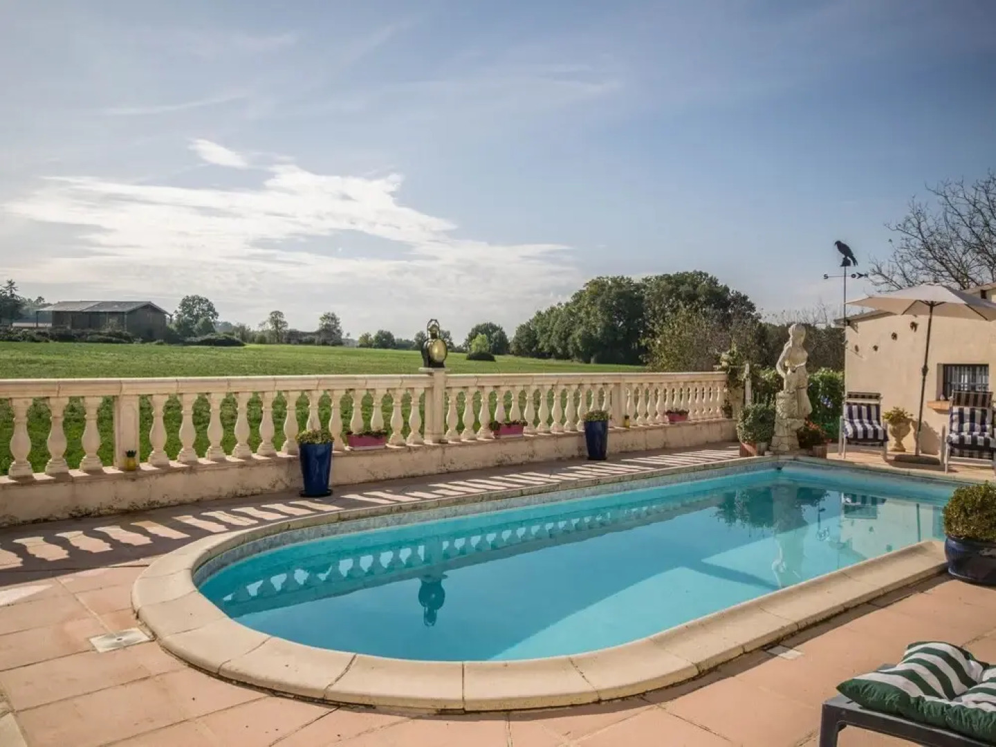 Cozy Holiday Home in Montayral With Swimming Pool