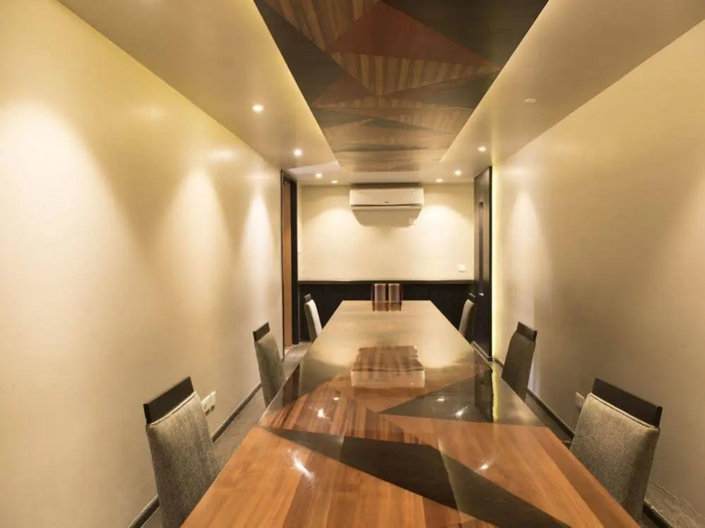 OYO Premium GS Road Near International Hospital