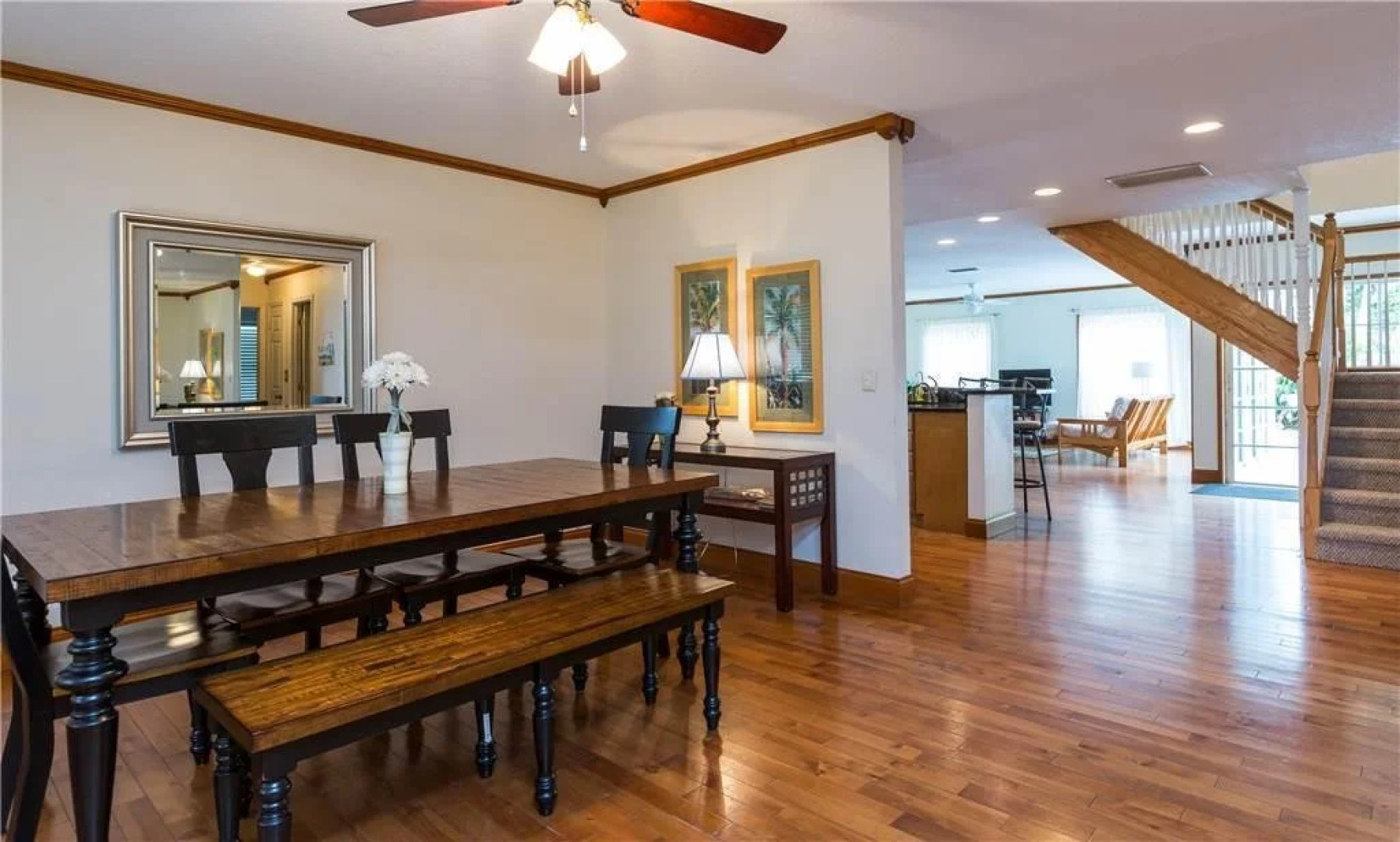 Rialto Mansion - Six Bedroom Home