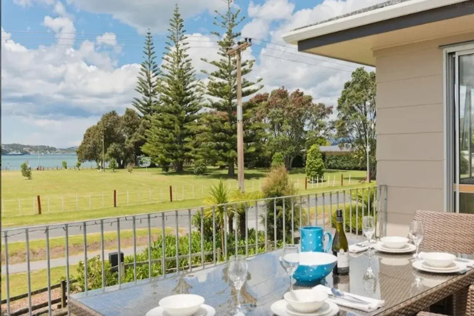 Waitangi Beach Units