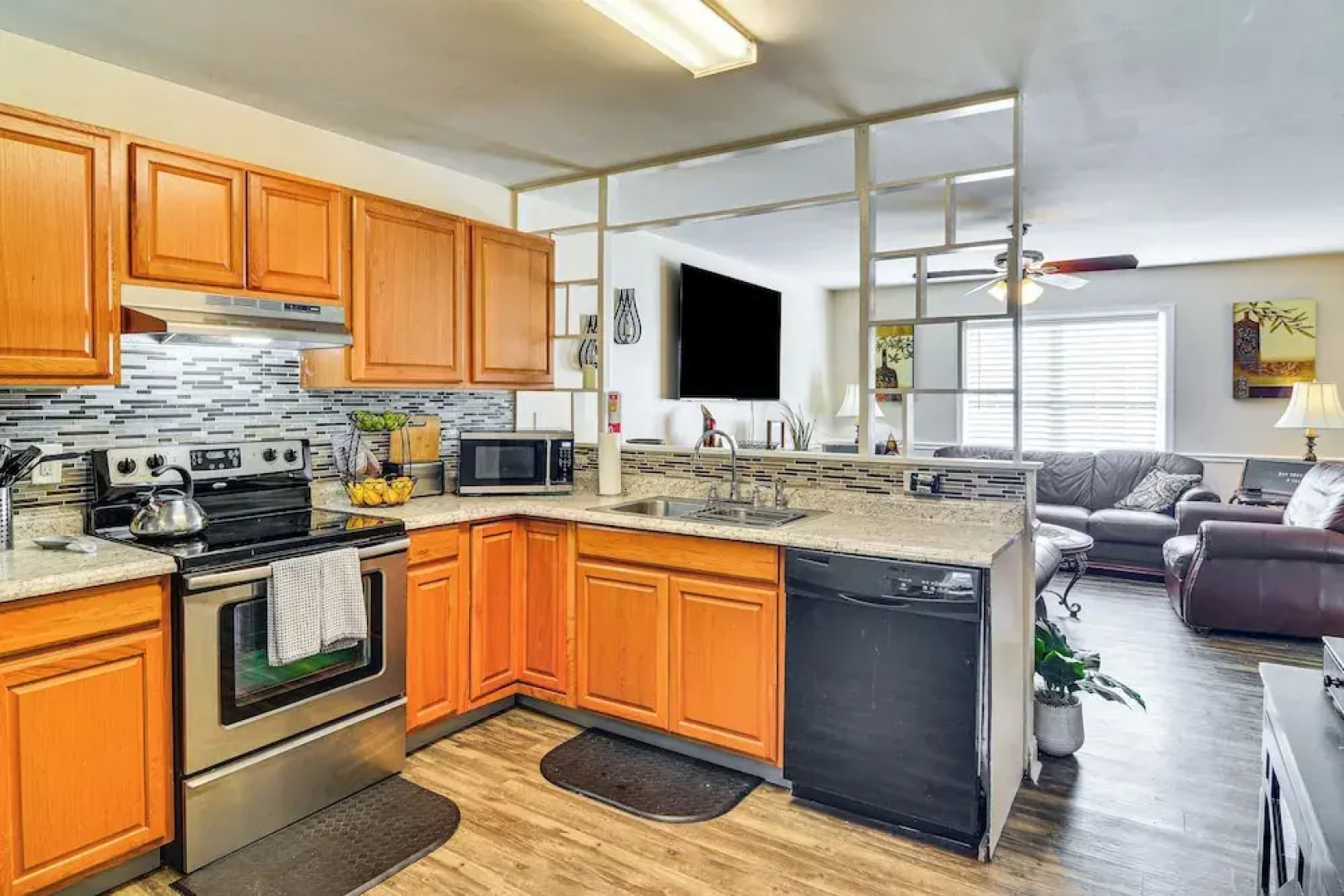 Central High Point Home < 1 Mi to Downtown!