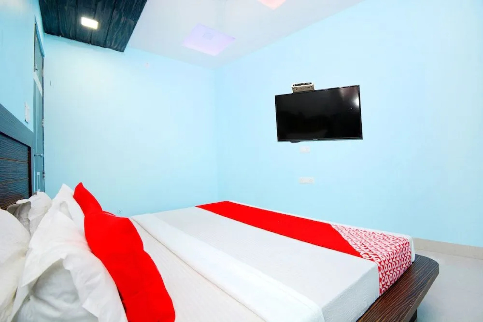 OYO 37809 Hotel Royal Lifestyle