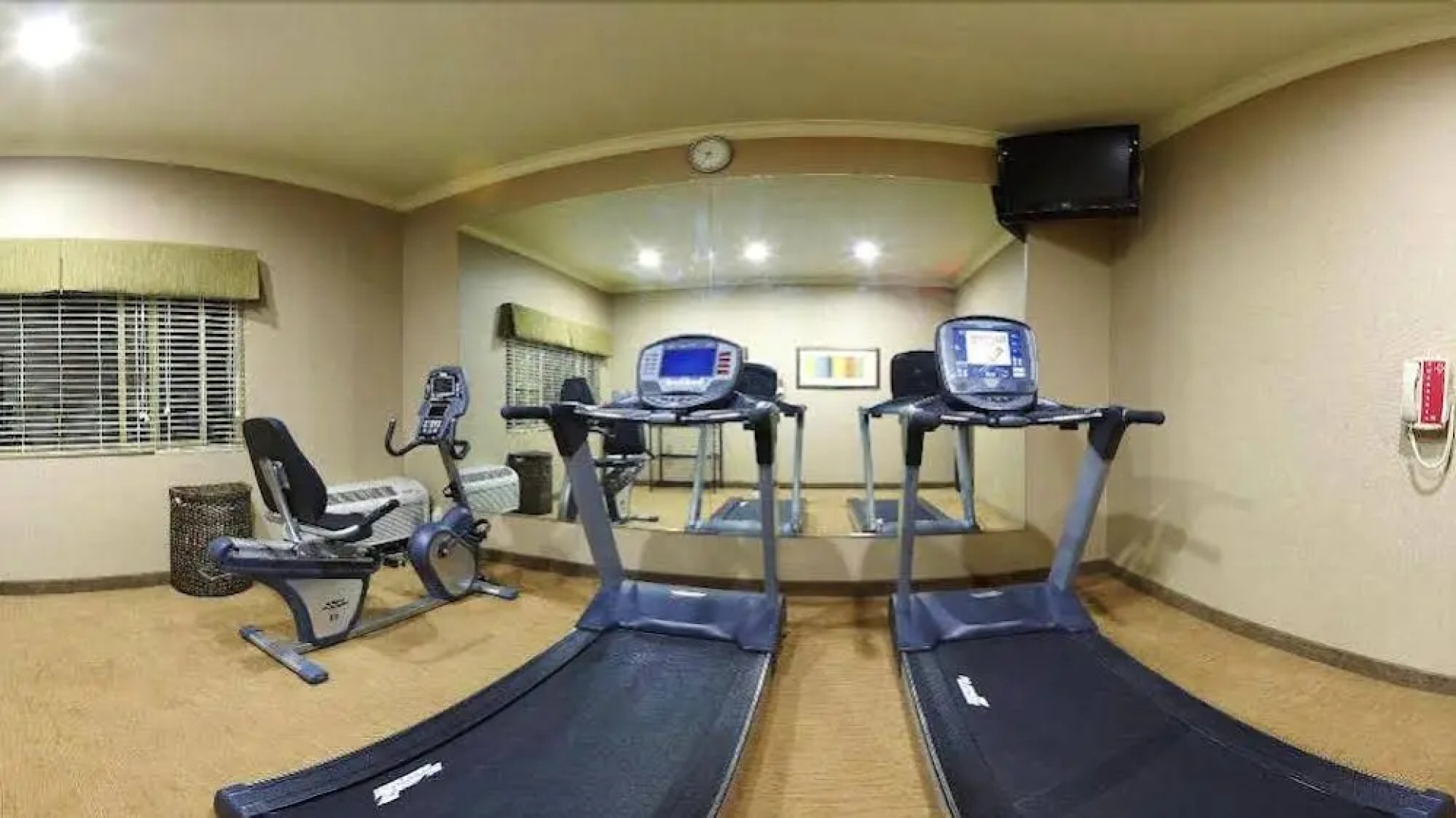 Holiday Inn Express Encinitas Cardiff Beach Area