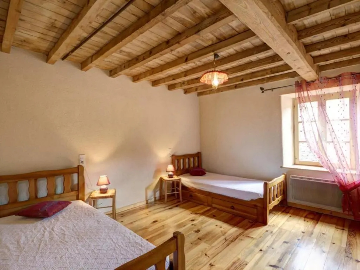 Gîte Saint-Just-en-Bas, 4 pièces, 6 personnes - FR-1-496-19