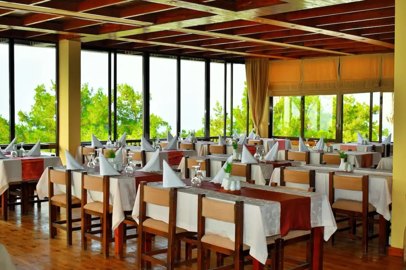 Onar Holiday Village