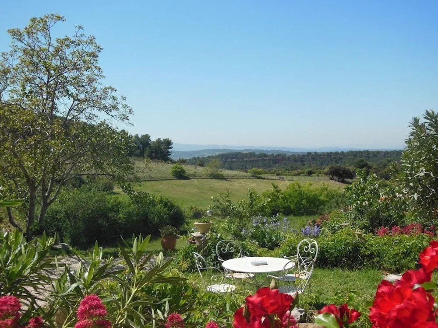 Domaine de Pierravon. Chambres d'hôtes