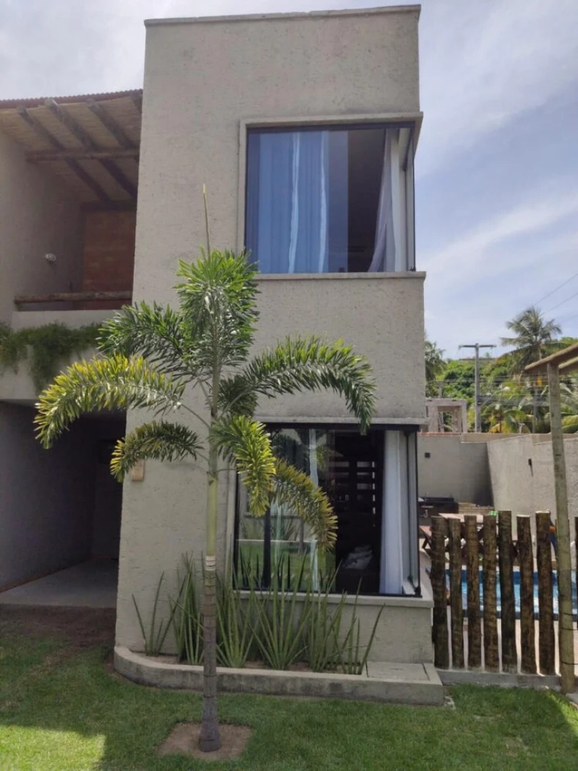 Casa com Piscina 5 Minutos da Praia do Marceneiro