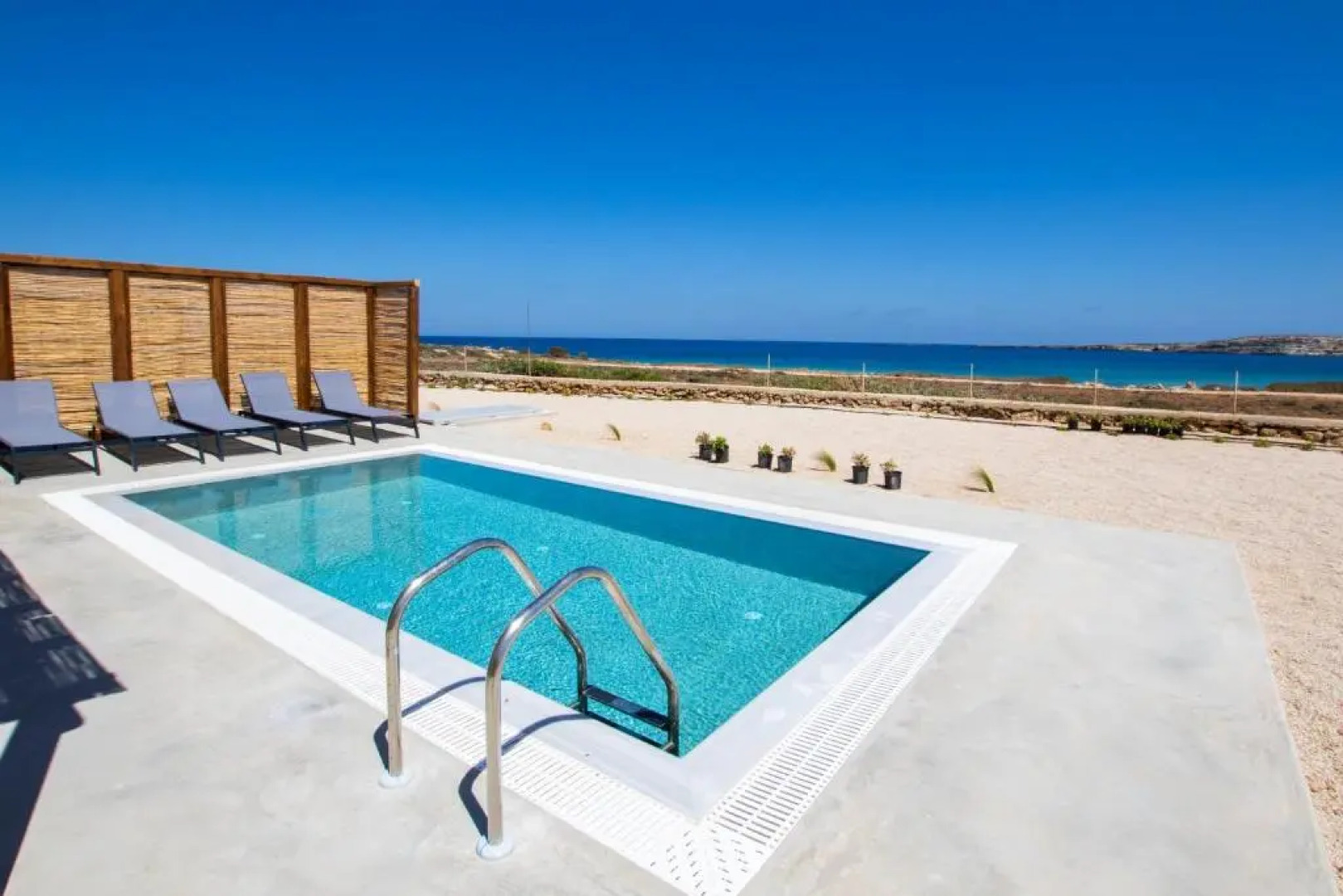 Cato Agro 5, Seafront Villa with Private Pool