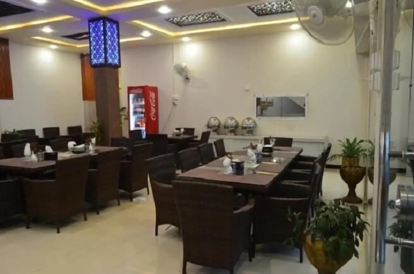 Grand Holidays Hotel