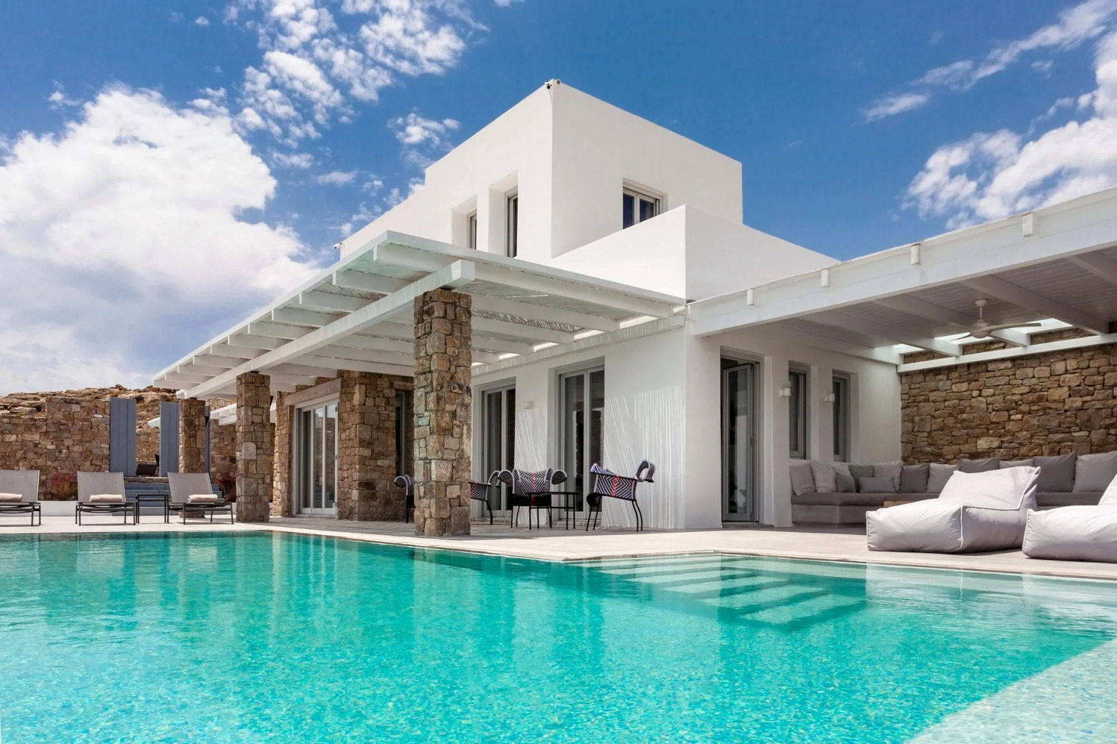 Artemis 7BD Minimal Villa Private Pool Jacuzzi