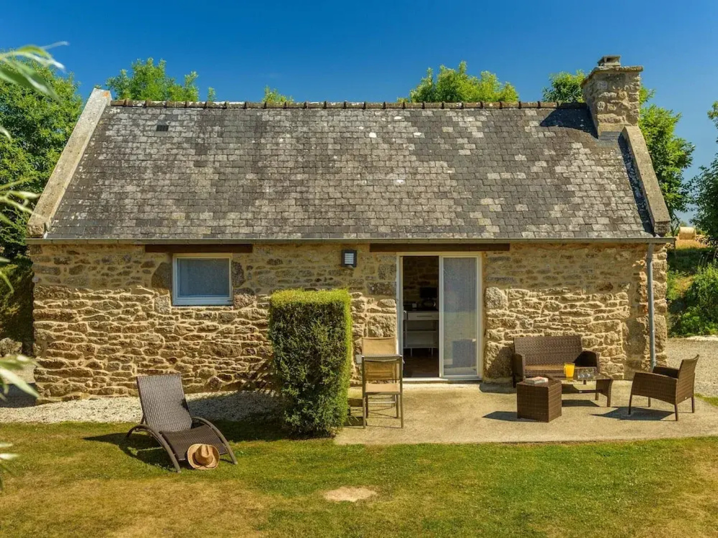 Peaceful Holiday Home in Plouguin With Indoor Pool