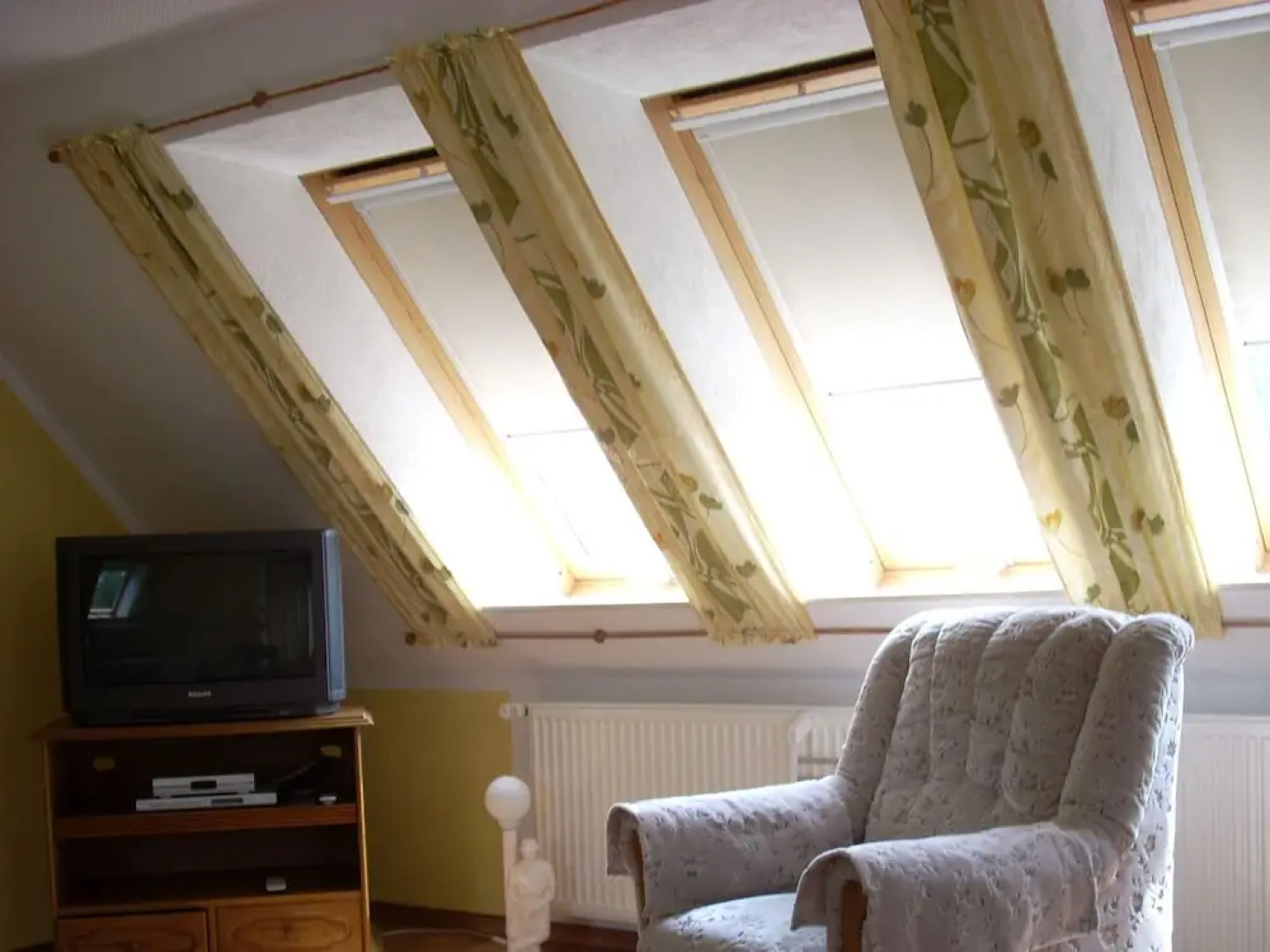 Beautiful Apartment in Wischuer with Fenced Garden