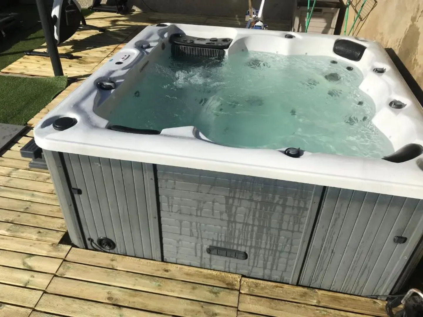 Nuit des étoiles gîte avec piscine et SPA communs