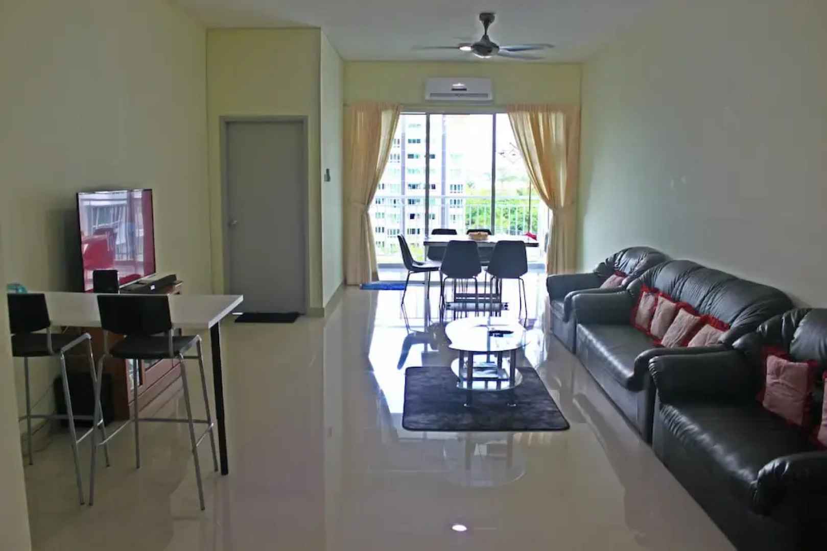 Homestay Signature Suite