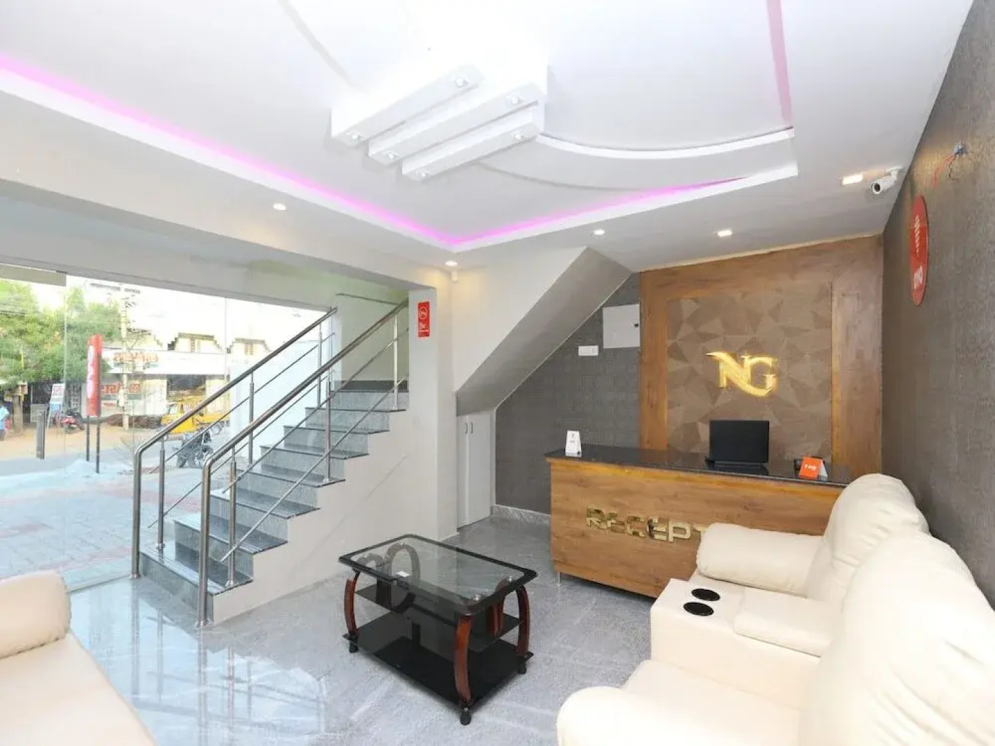 Nakshatra Grand by OYO Rooms