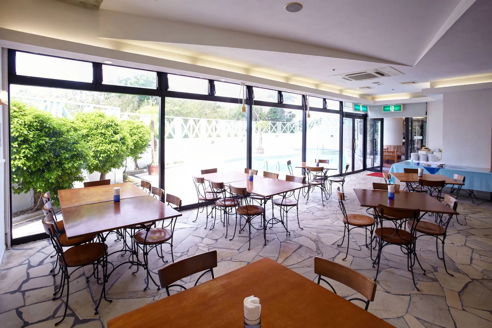 Hotel Yugaf Inn Bise