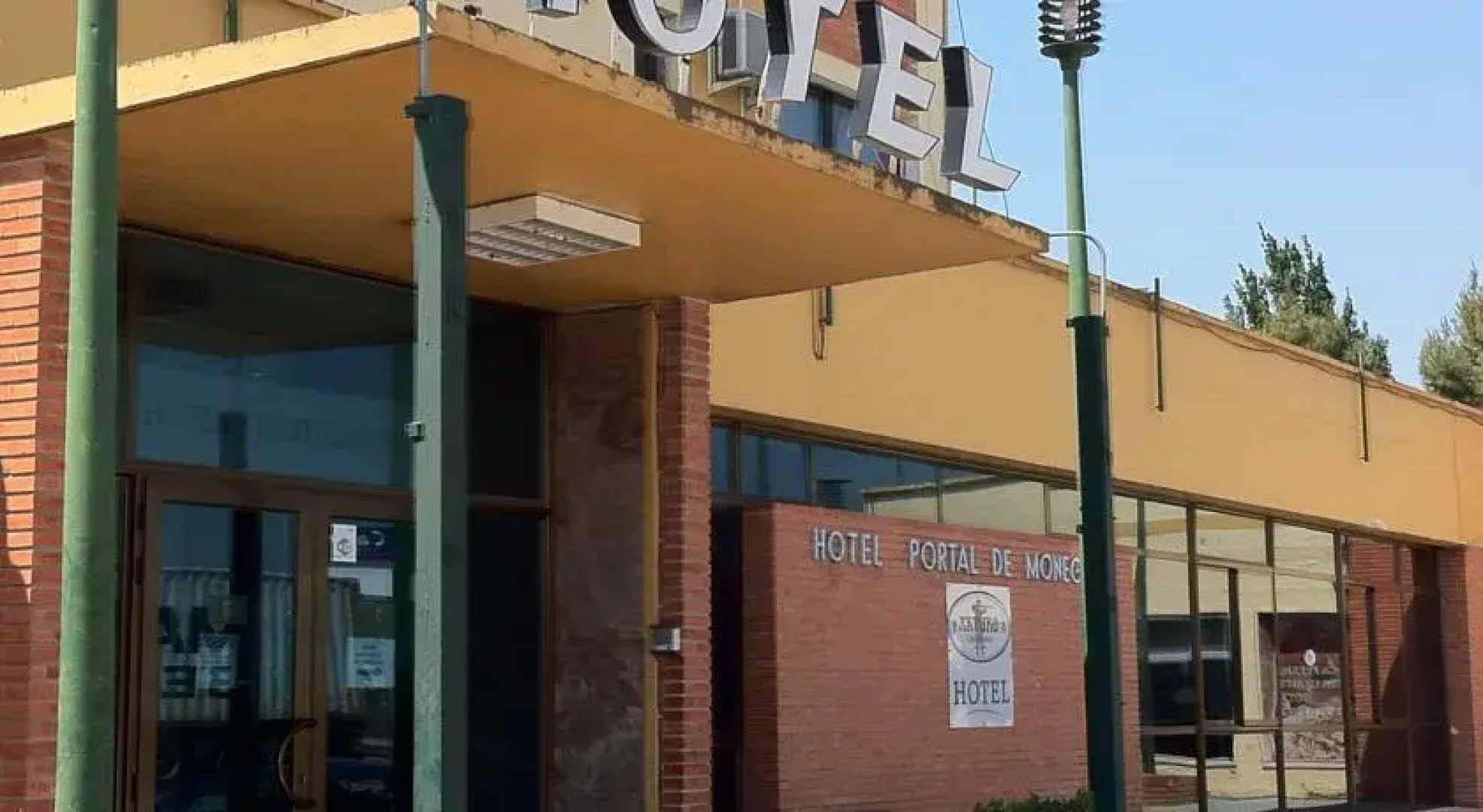 Hotel Arturo Portal De Monegros